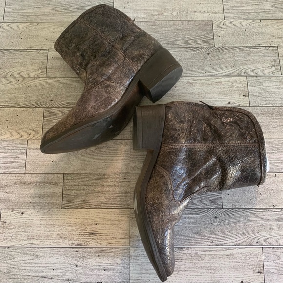 Betsey Johnson Distressed Leather Ankle Boot - Picture 7 of 9